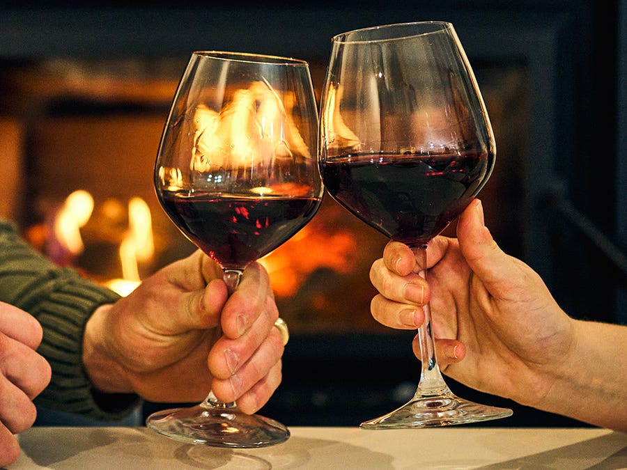 Deux verres de vin pour la Saint-Valentin