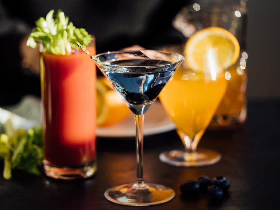 Cocktail, mocktail and nonalcoholic drinks