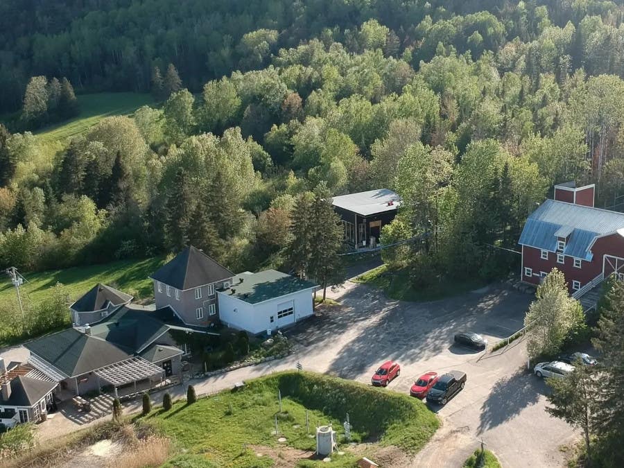 Distillerie, Origine Quebec, Famille Migneron, Charlevoyou