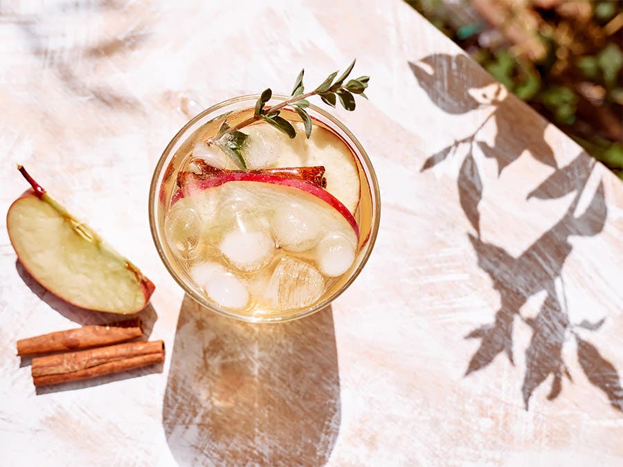 Cocktail based cider