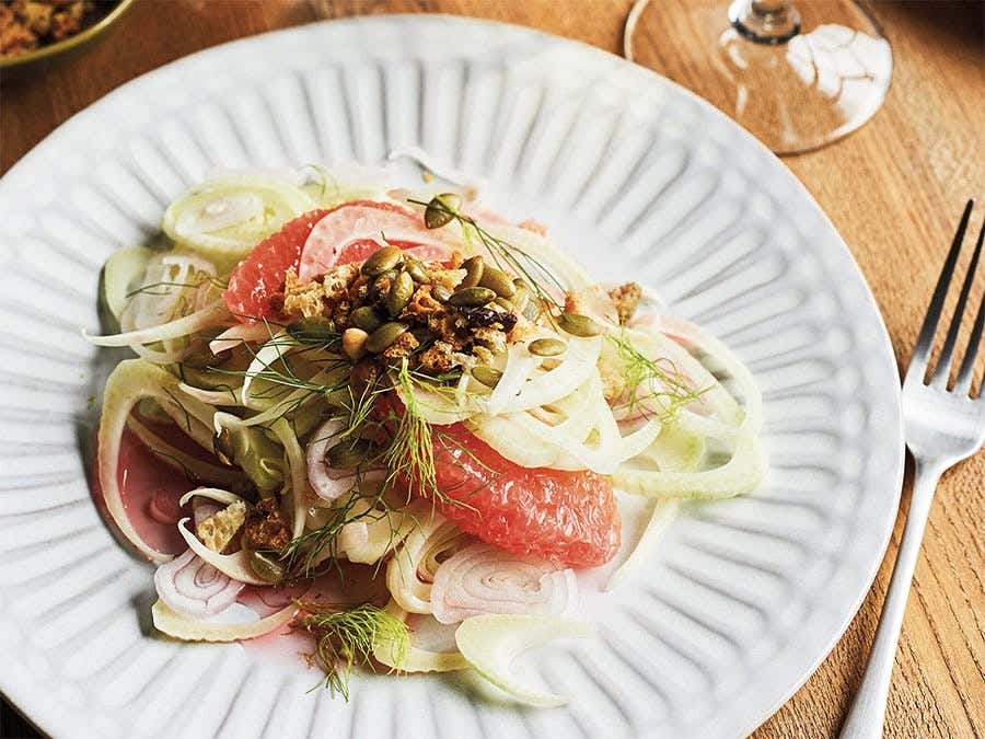 What drink with fennel and pink grapefruit salad ?