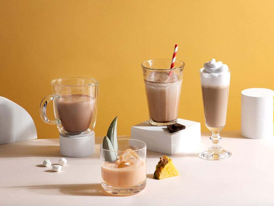 4 cocktails, perfect for enjoying Québec’s crème de la crème... liqueurs! 