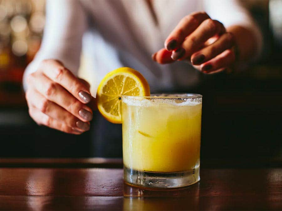 Alcohol-free cocktail