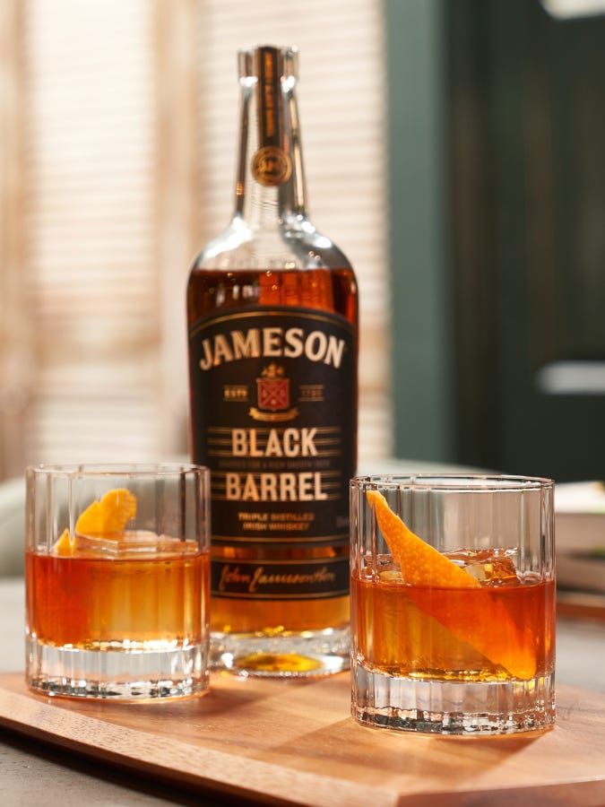 Whiskey Jameson black label cocktail Whiskey Jameson black label cocktail