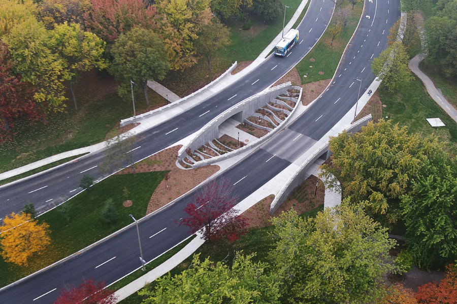 Les nouveaux ponts Darwin sont situés sur le boulevard de L’Île-des-Sœurs.