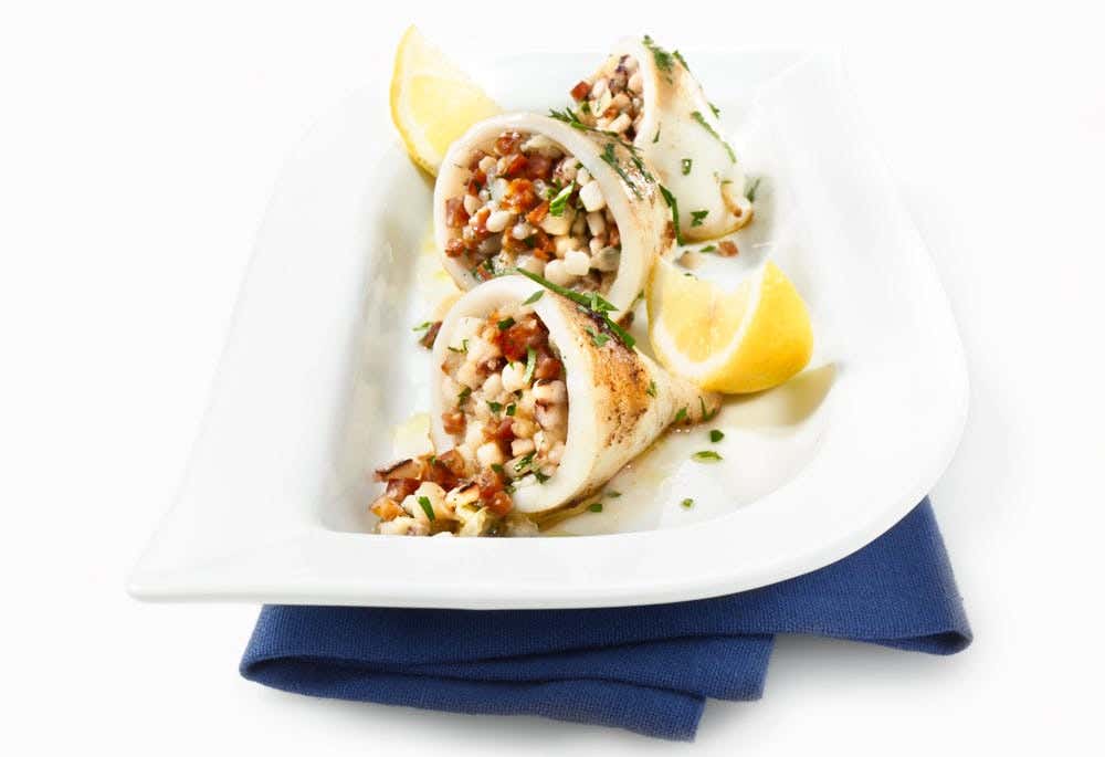 Stuffed calamari a la plancha recipe