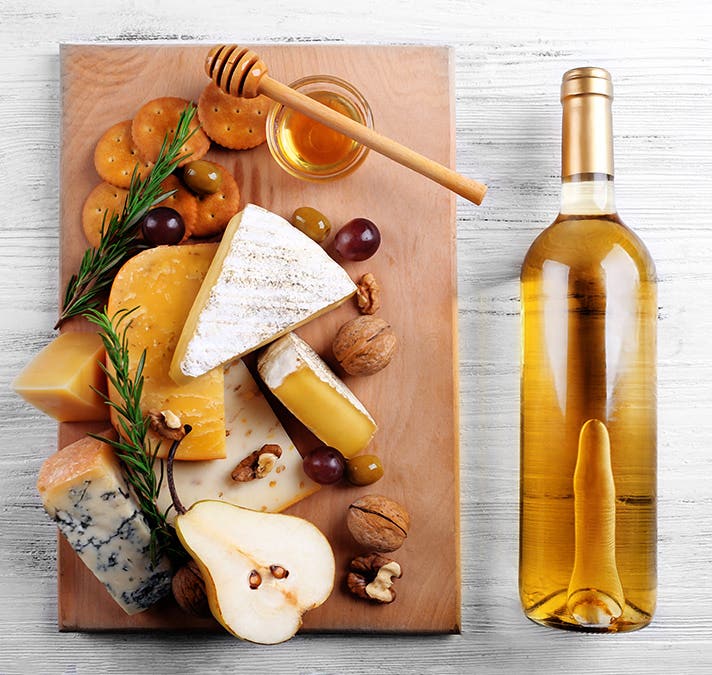 Sweet honey wine and cheese