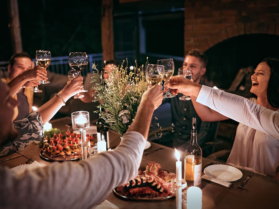 Invite large formats to your summer feasts