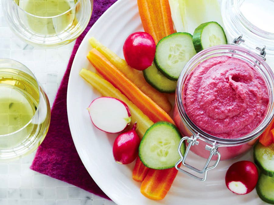 Beet hummus 