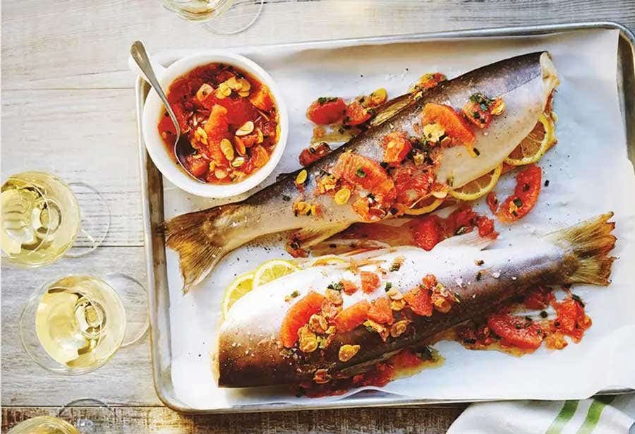 Trout with grapefruit and almonds