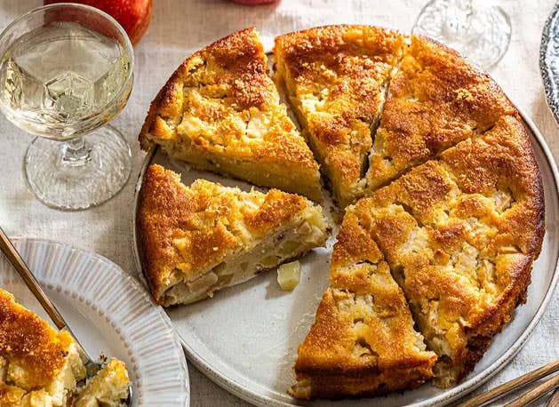 Gâteau aux pommes et aux noisettes